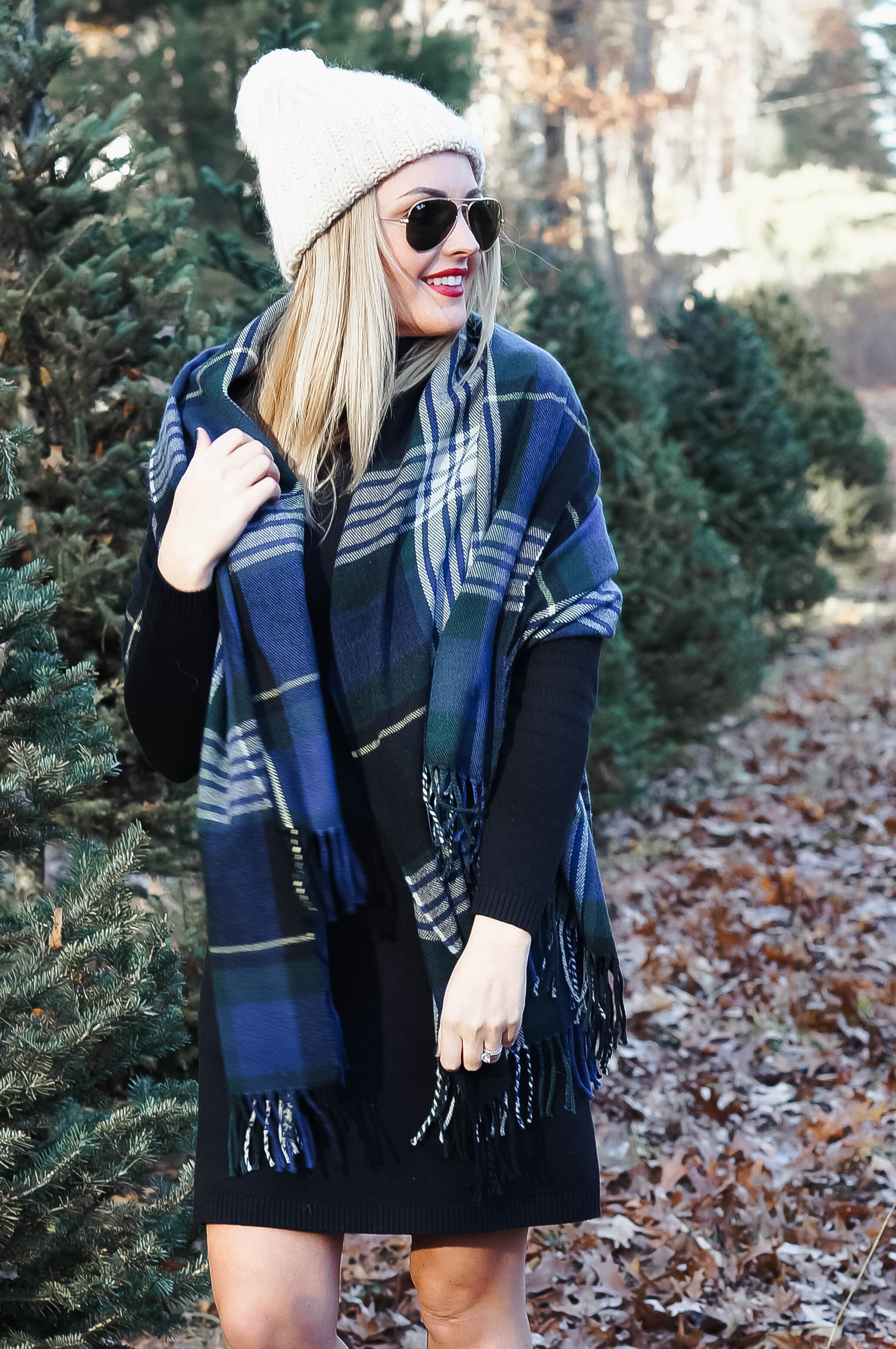 Cozy Holiday Outfit Ideas - A Glam Lifestyle