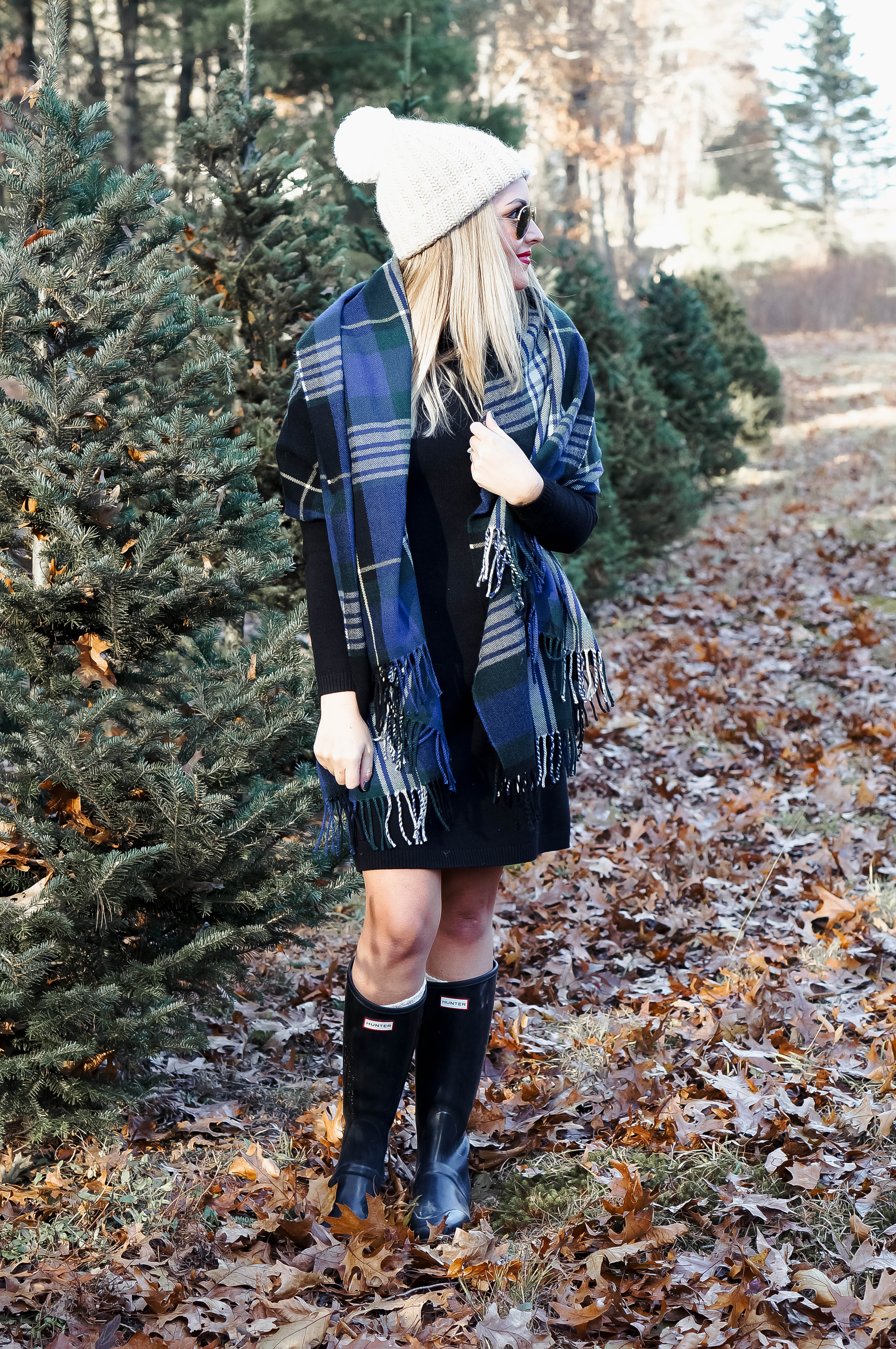Cozy Holiday Outfit Idea