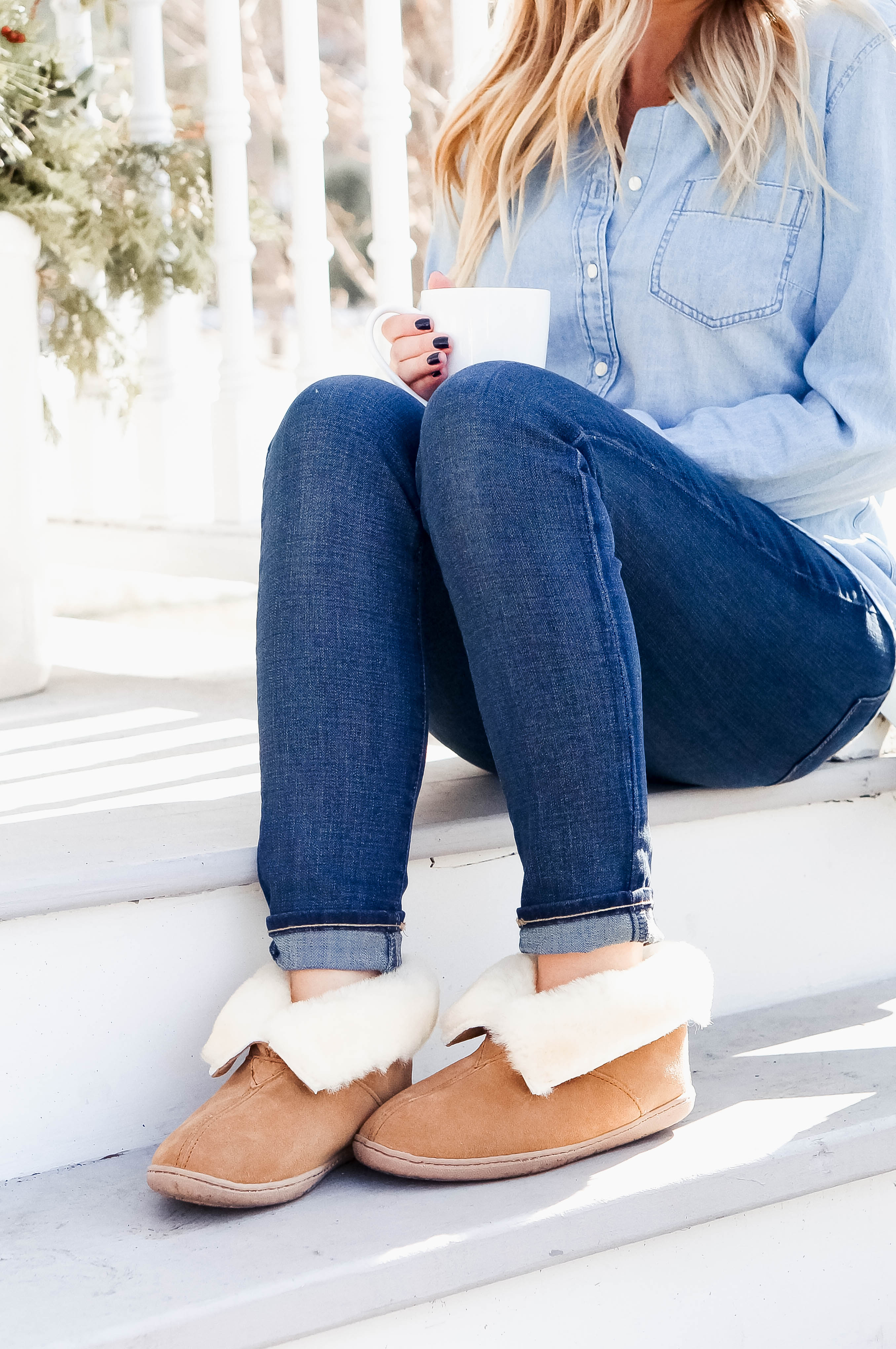 Minnetonka Moccasins Sheepskin Ankle Boot-15 - Red White & Denim