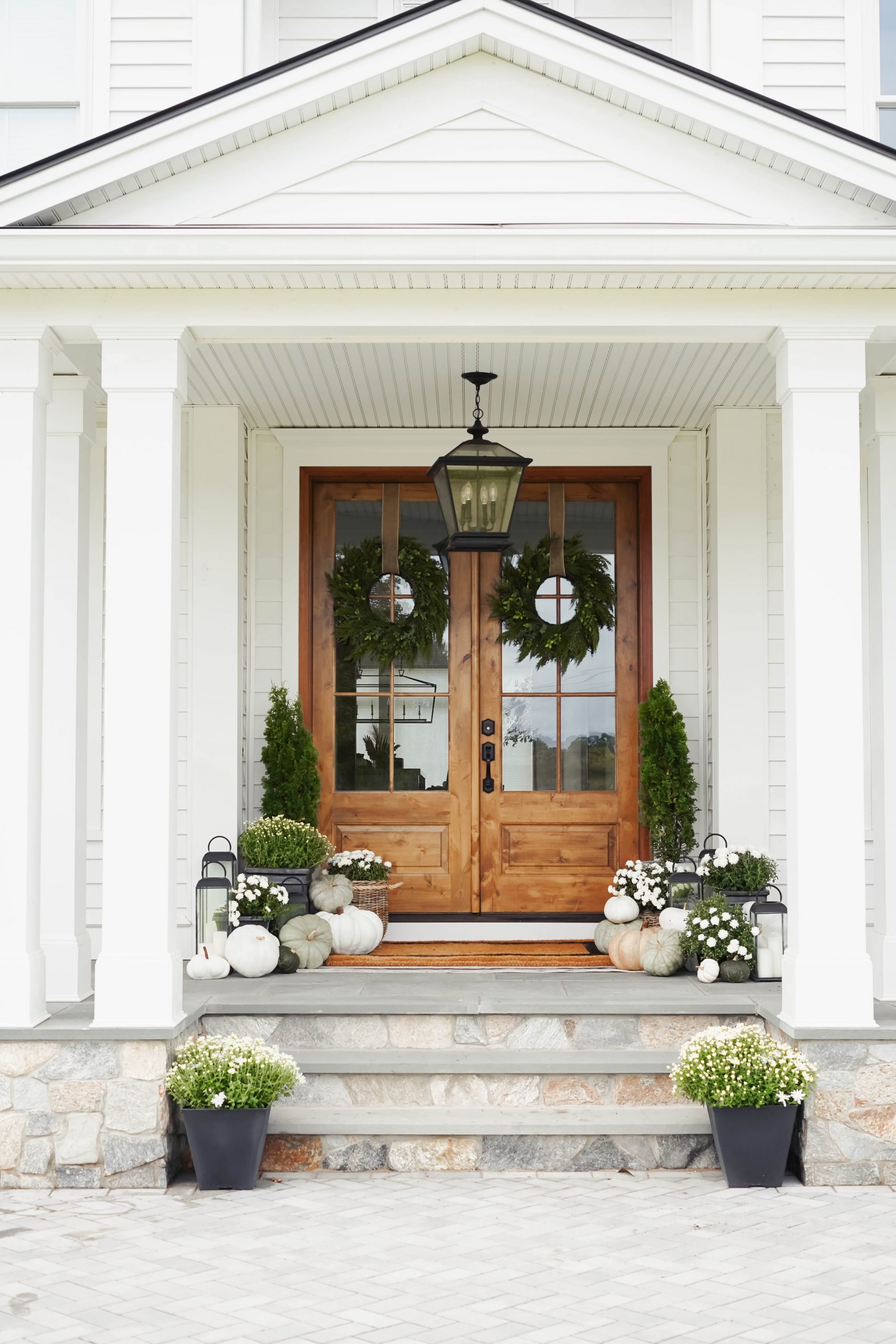 How-to-Decorate-Your-Front-Porch-Door-for-Fall_-14 - Red White & Denim
