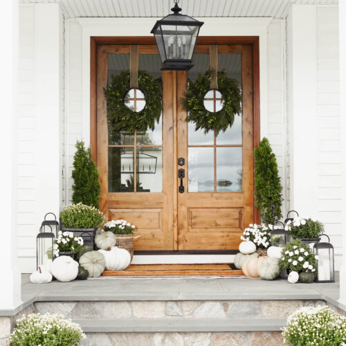 How to Decorate Your Front Porch Doors for Fall