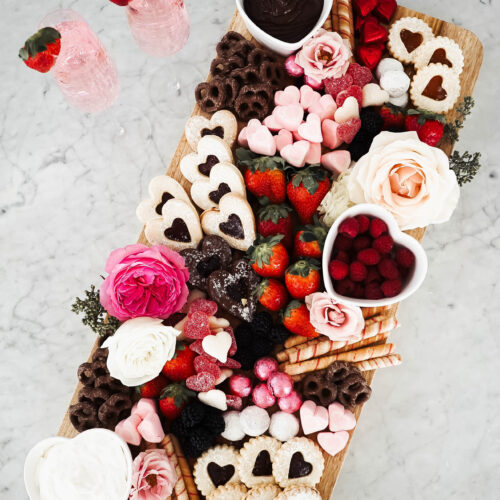 HOW TO MAKE A VALENTINES DAY DESSERT BOARD