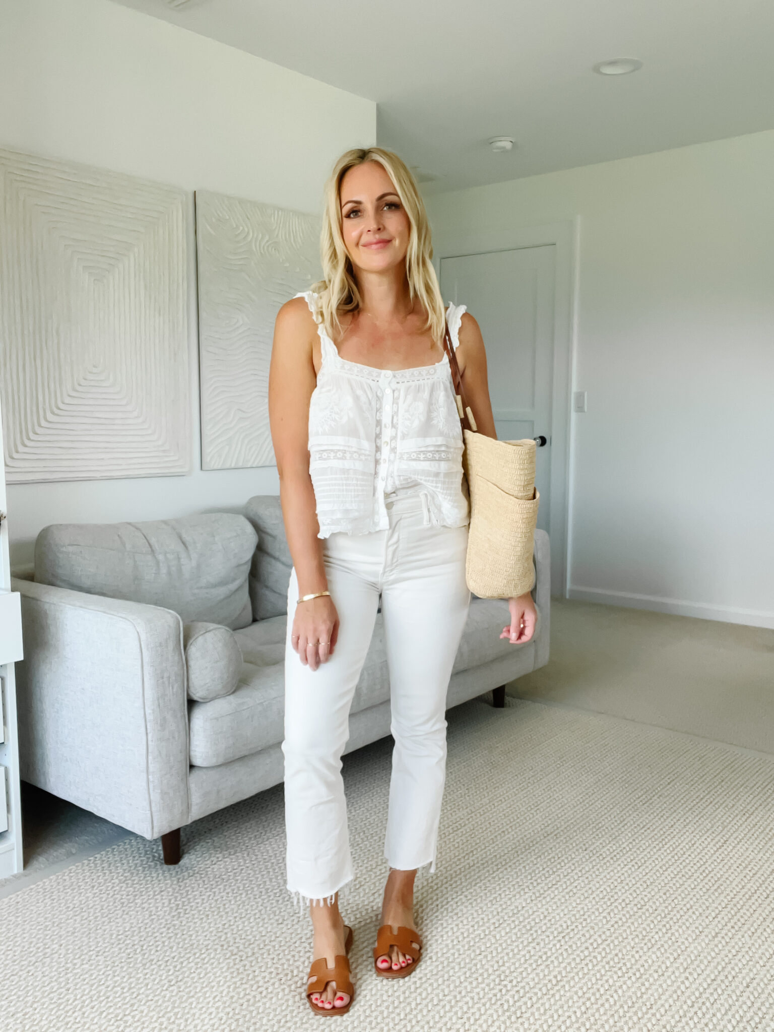 SUMMER 2023 CAPSULE WARDROBE OUTFITS - Red White & Denim